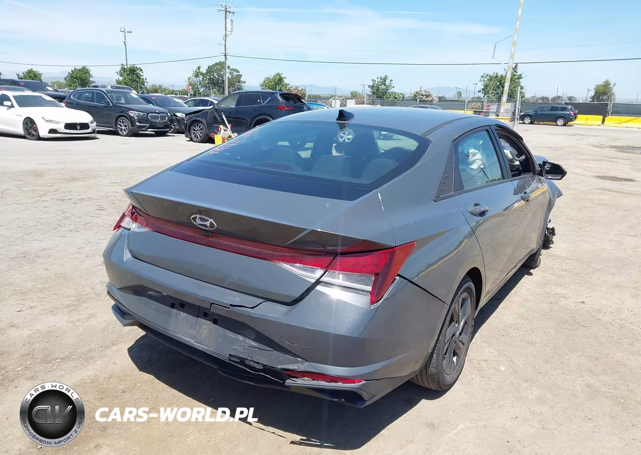 2023 Hyundai Elantra Sel VIN:KMHLM4AG6PU595181 - 4