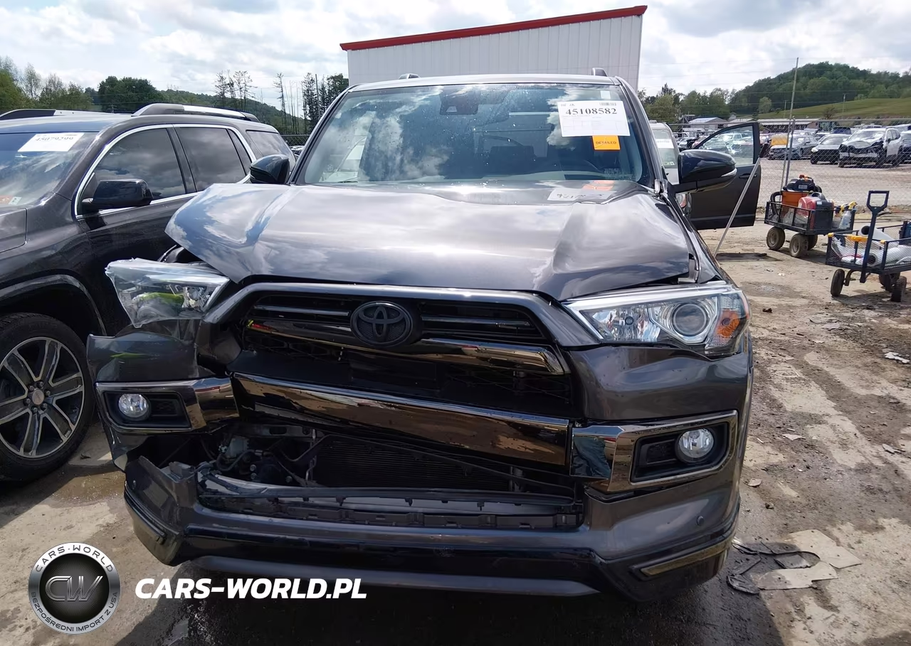 2020 Toyota 4Runner Nightshade Special Edition VIN:JTEBU5JR9L5776119 - 12