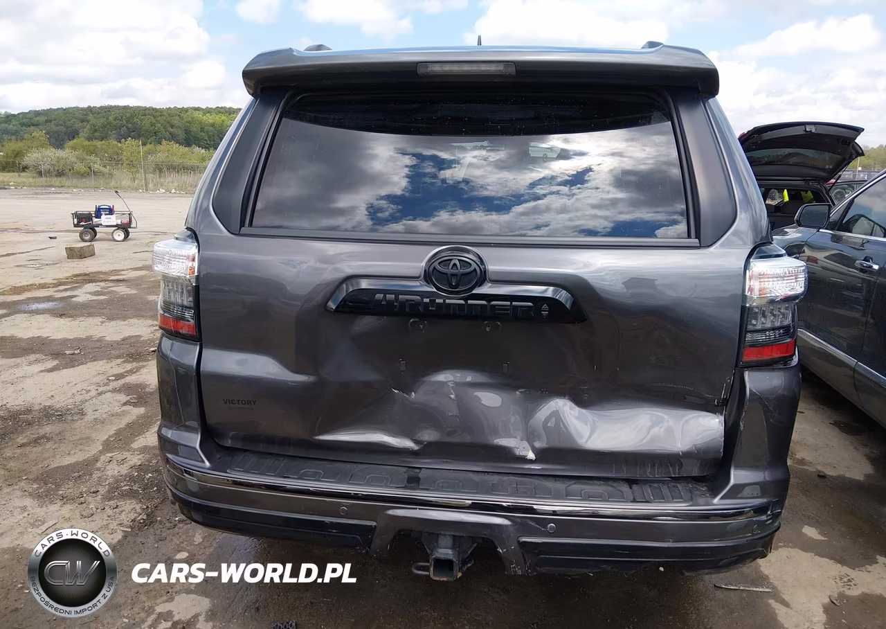 2020 Toyota 4Runner Nightshade Special Edition VIN:JTEBU5JR9L5776119 - 16