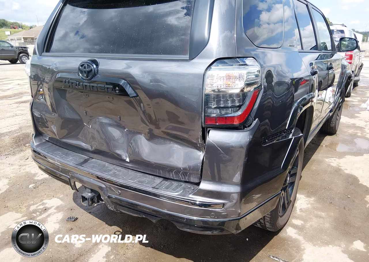 2020 Toyota 4Runner Nightshade Special Edition VIN:JTEBU5JR9L5776119 - 17