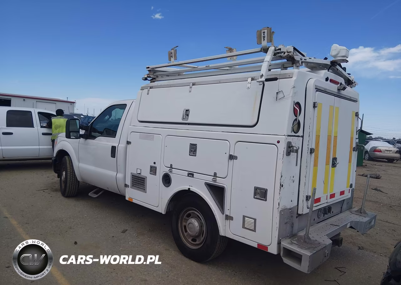 2013 Ford F350 Utility - Service Truck VIN:1FDRF3A63DEB92674 - 13