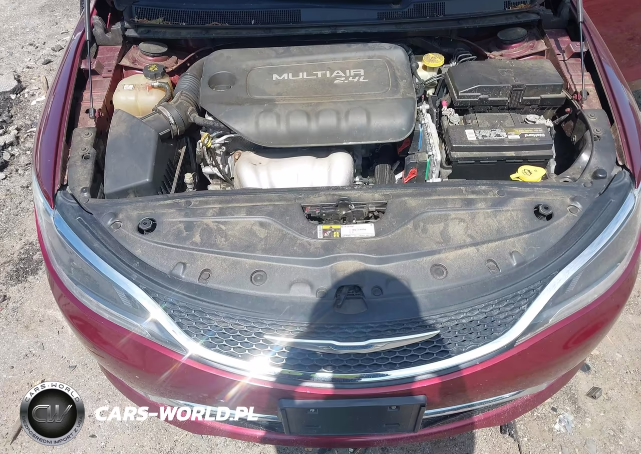 2015 Chrysler 200 C VIN:1C3CCCCB8FN662797 - 10