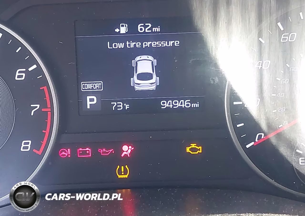 2018 Kia Stinger VIN:KNAE15LA9J6039380 - 15