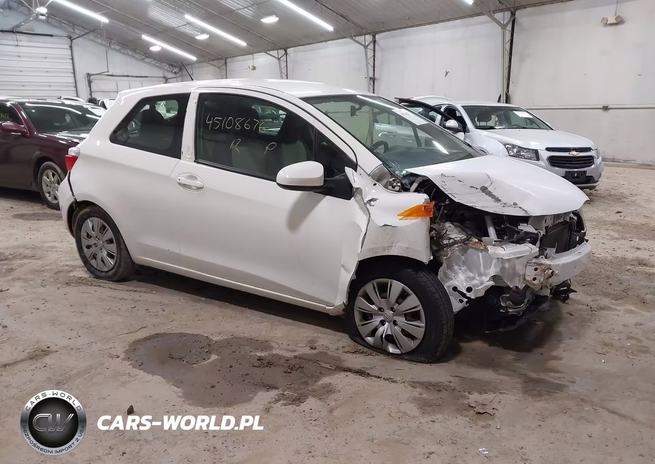 2012 Toyota Yaris Le