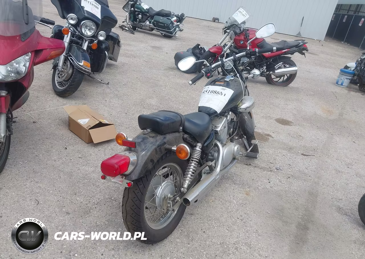 2015 Yamaha Xv250 VIN:JYAVG04E3FA018918 - 4