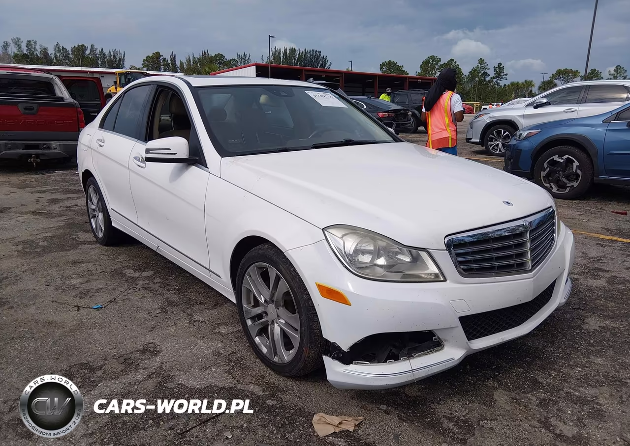 2014 Mercedes-Benz C 250 Luxury – zdjęcie 1 z 15