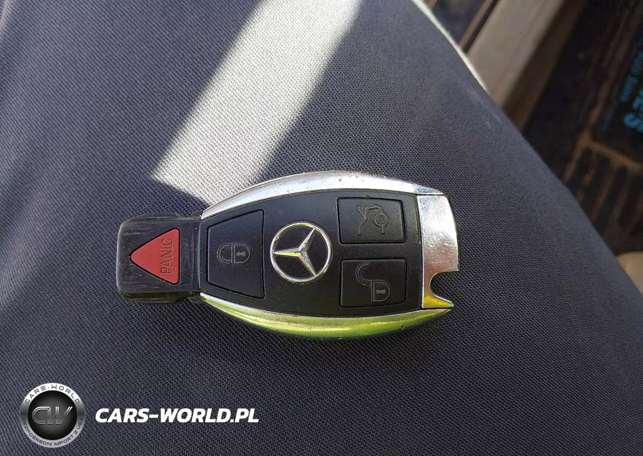 2011 Mercedes-Benz E 350 VIN:WDDKJ5GB0BF091738 - 11