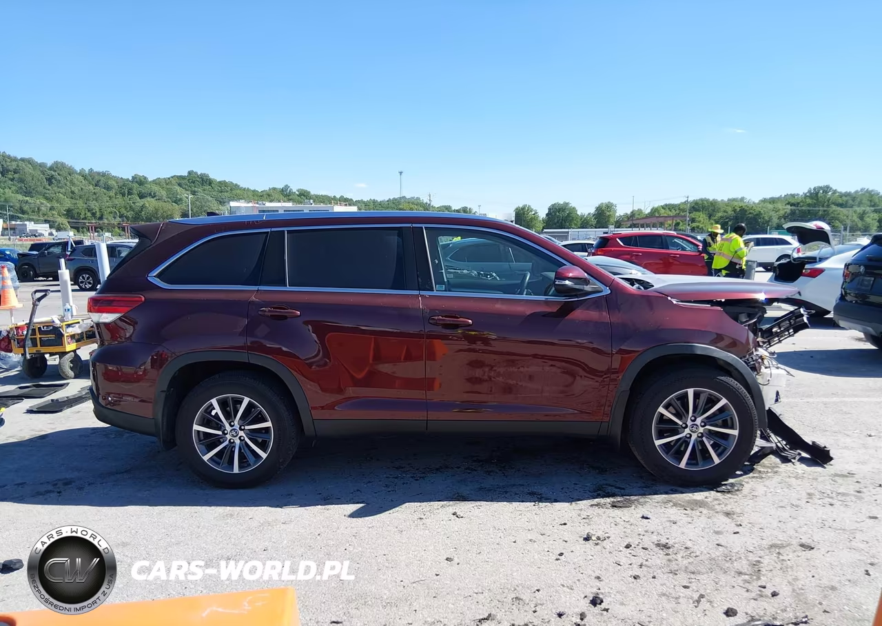 2019 Toyota Highlander Xle VIN:5TDJZRFH7KS954465 - 14