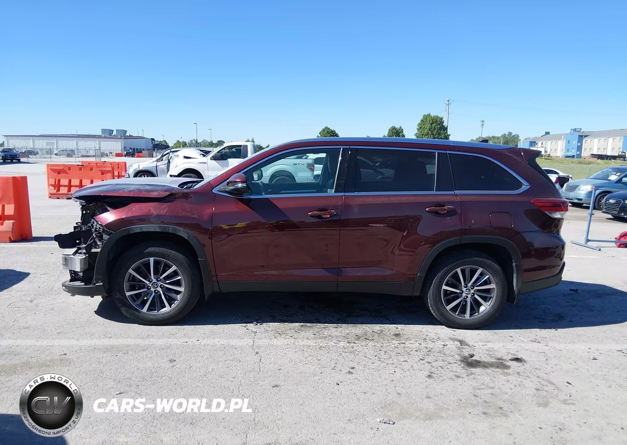 2019 Toyota Highlander Xle VIN:5TDJZRFH7KS954465 - 15