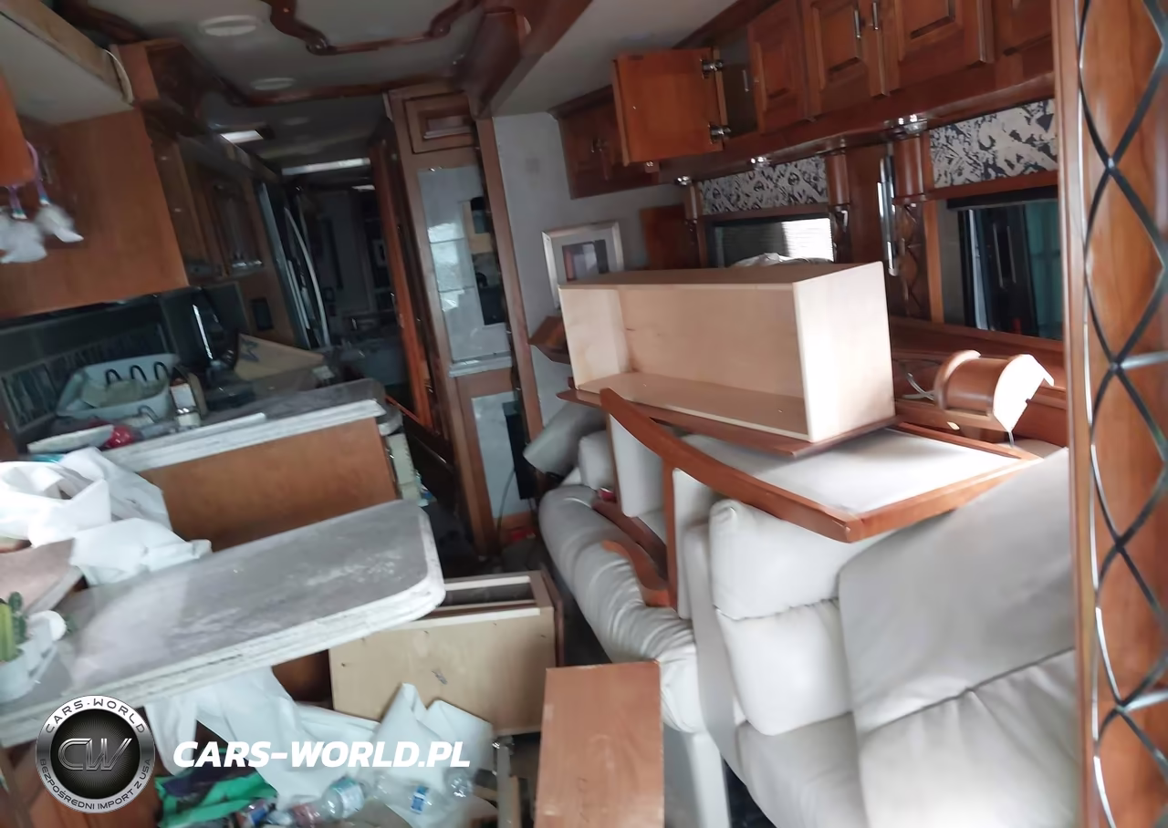 2018 Tiffin Motorhomes Inc Allegro Bus VIN:5VBBA67A2JA118884 - 8