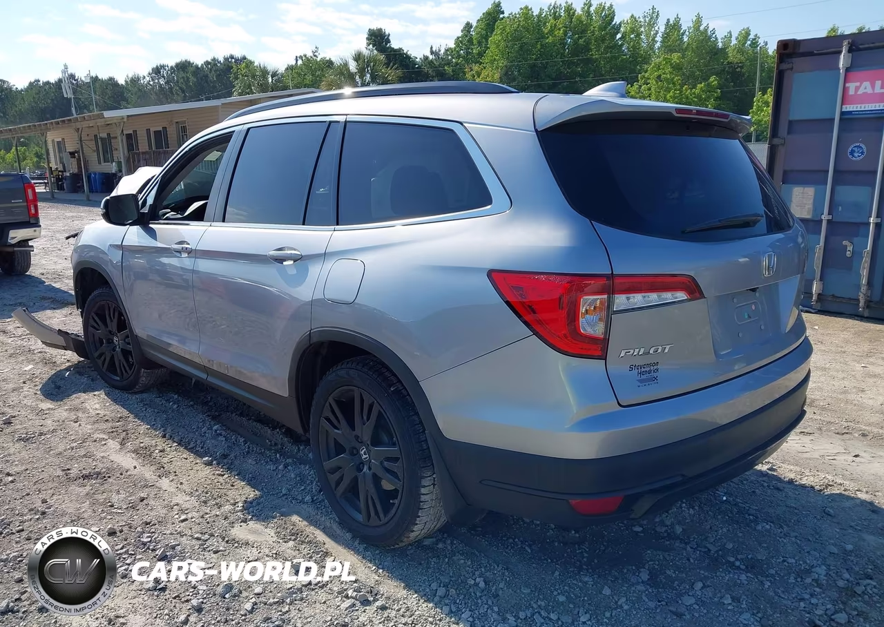 2021 Honda Pilot 2Wd Special Edition VIN:5FNYF5H27MB042418 - 3