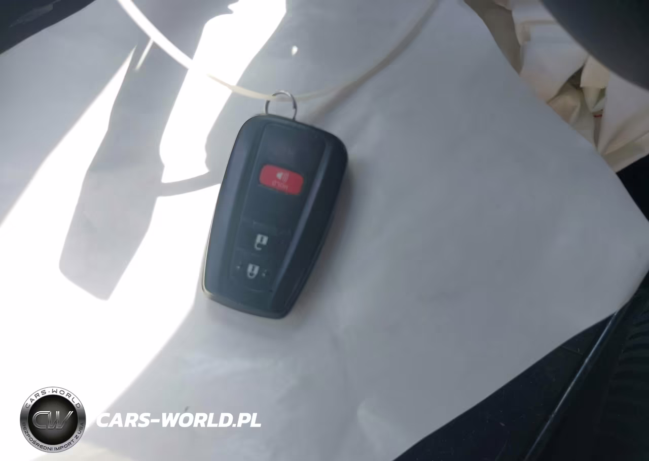 2016 Toyota Prius Two VIN:JTDKBRFU6G3508273 - 11