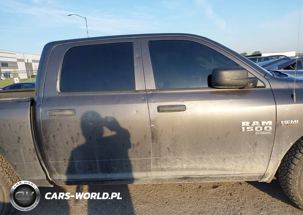 2019 Ram 1500 Classic Tradesman 4X2 5'7 Box VIN:1C6RR6KTXKS562574 - 13