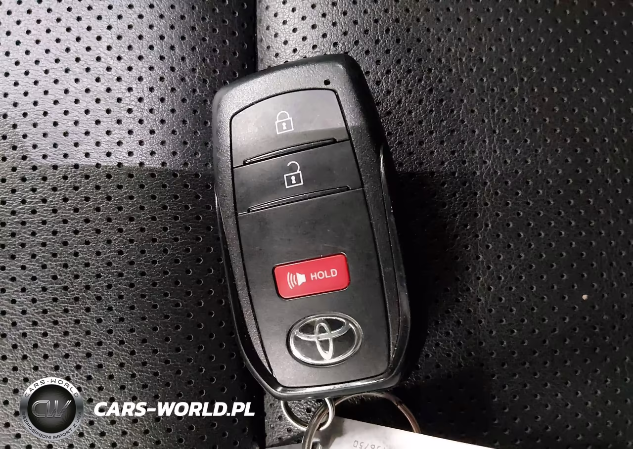 2024 Toyota Prius Xle Awd-E VIN:JTDADABU5R3022621 - 11