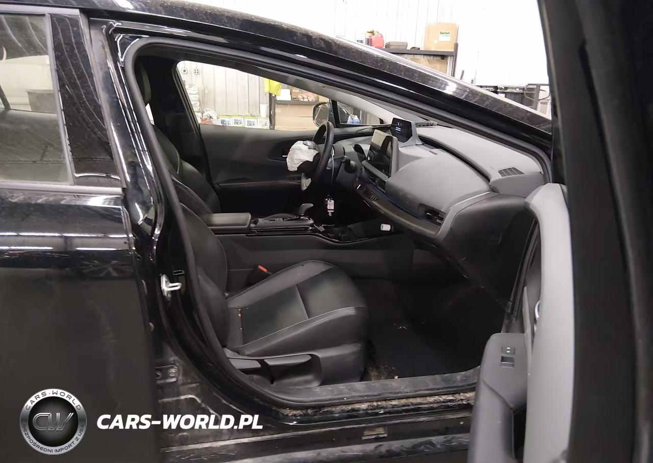 2024 Toyota Prius Xle Awd-E VIN:JTDADABU5R3022621 - 5