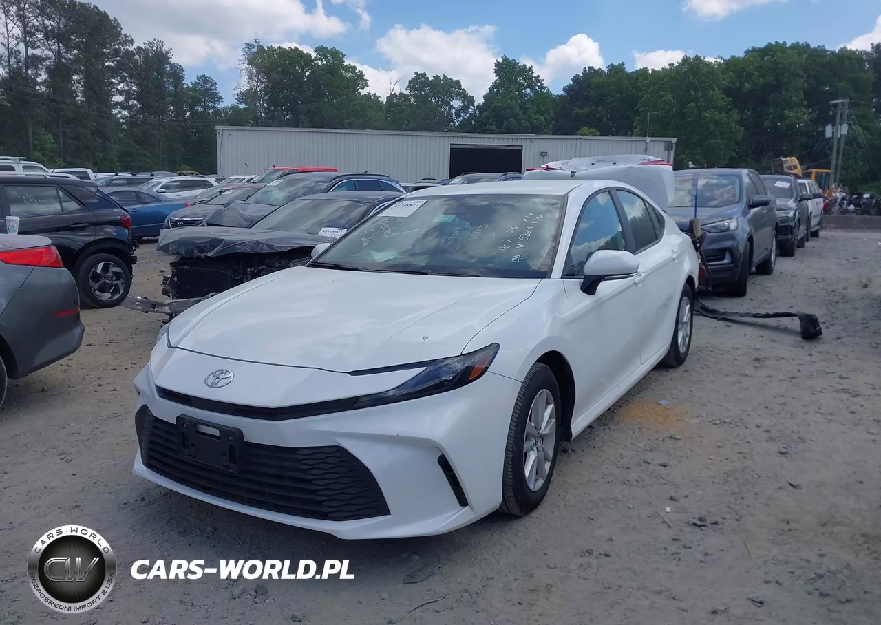 2025 Toyota Camry Le VIN:4T1DAACKXSU095823 - 2