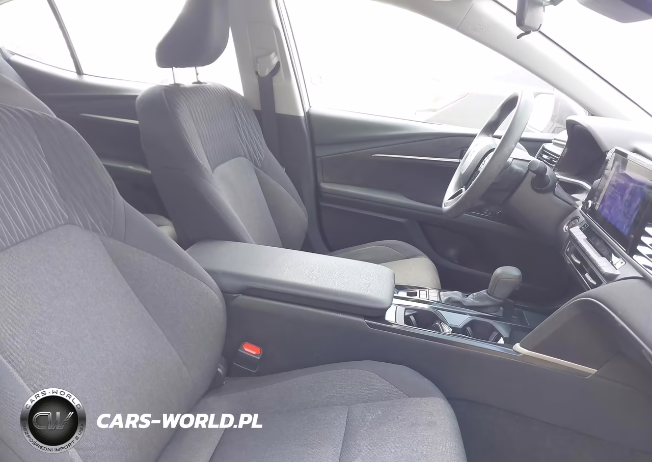 2025 Toyota Camry Le VIN:4T1DAACKXSU095823 - 5