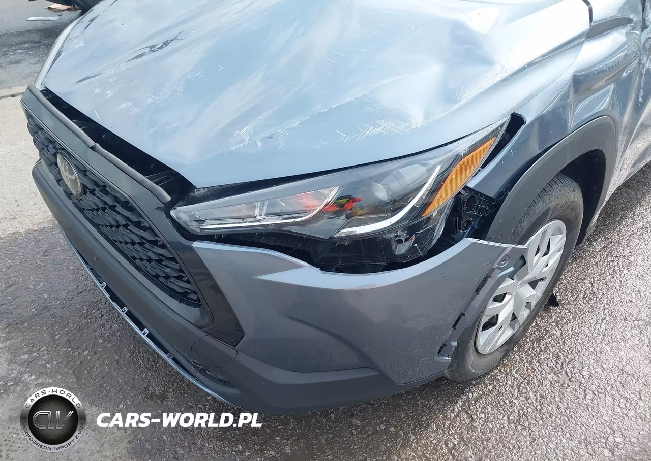 2022 Toyota Corolla Cross L VIN:7MUAAAAGXNV030989 - 17