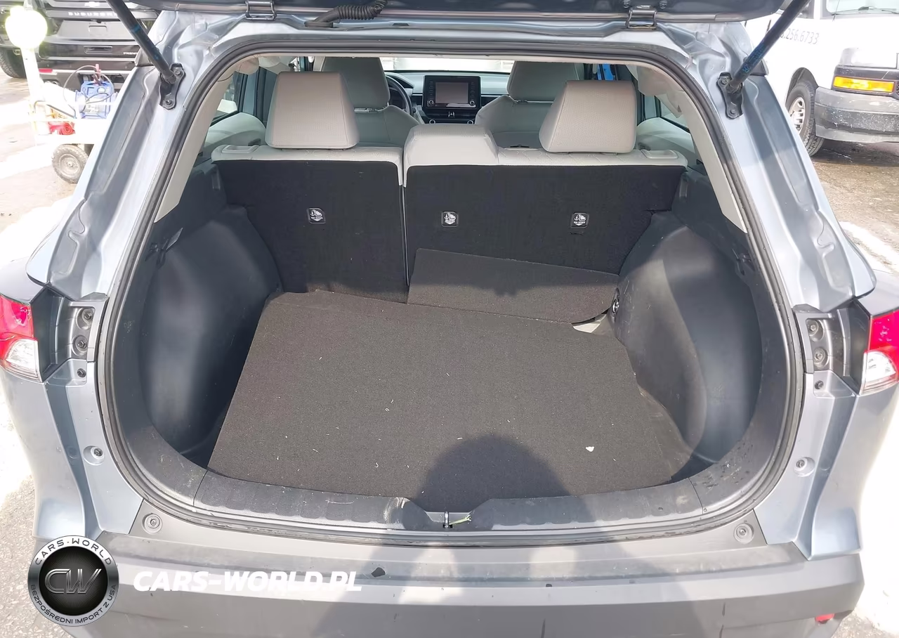 2022 Toyota Corolla Cross L VIN:7MUAAAAGXNV030989 - 21