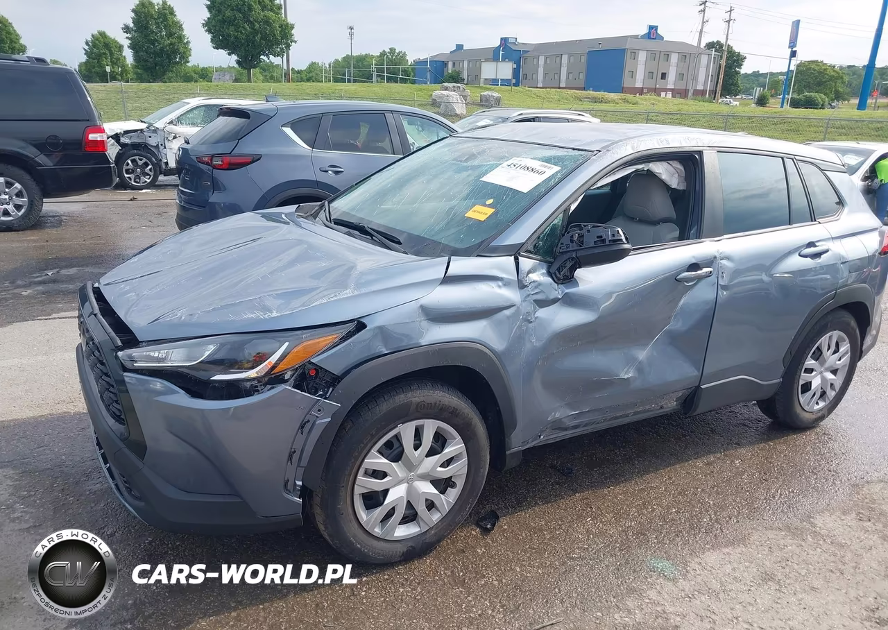 2022 Toyota Corolla Cross L VIN:7MUAAAAGXNV030989 - 6