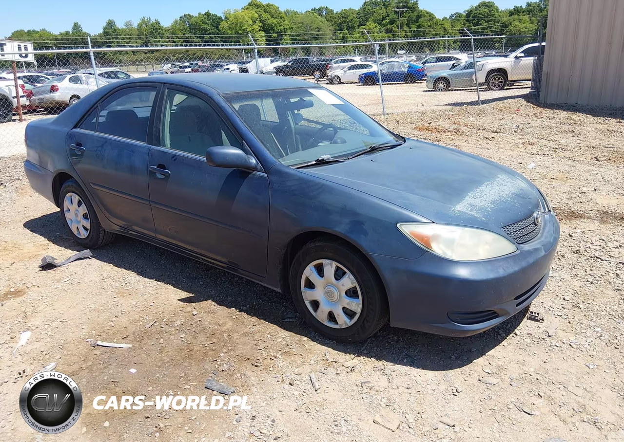 2004 Toyota Camry Le – zdjęcie 1 z 16