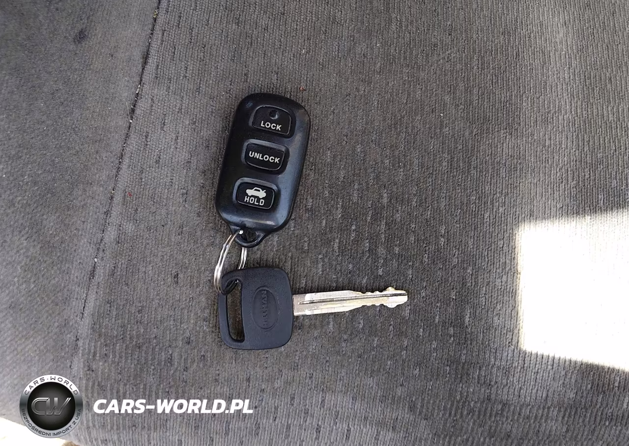 2004 Toyota Camry Le VIN:4T1BE32KX4U299999 - 11