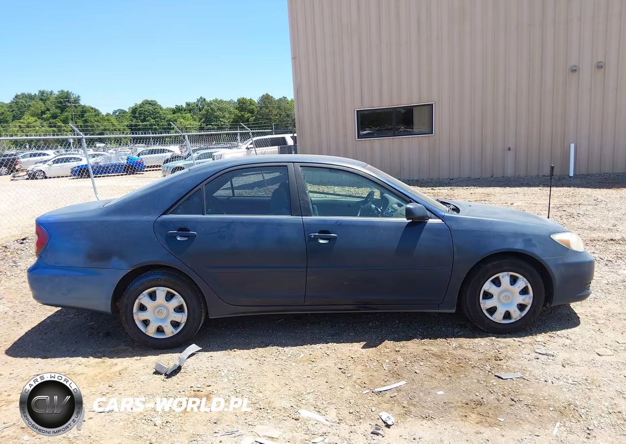 2004 Toyota Camry Le VIN:4T1BE32KX4U299999 - 13