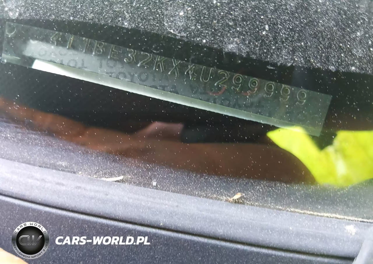 2004 Toyota Camry Le VIN:4T1BE32KX4U299999 - 9