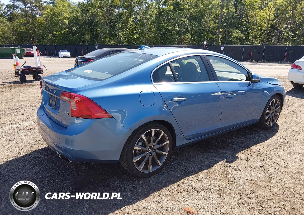 2015 Volvo S60 T5 Premier VIN:YV140MFK7F1347775 - 4