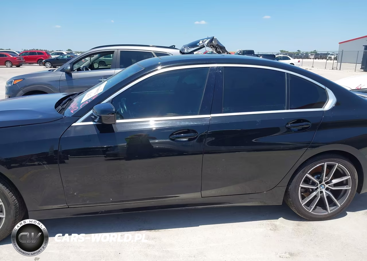 2021 BMW 330I xDrive VIN:3MW5R7J07M8B81674 - 14