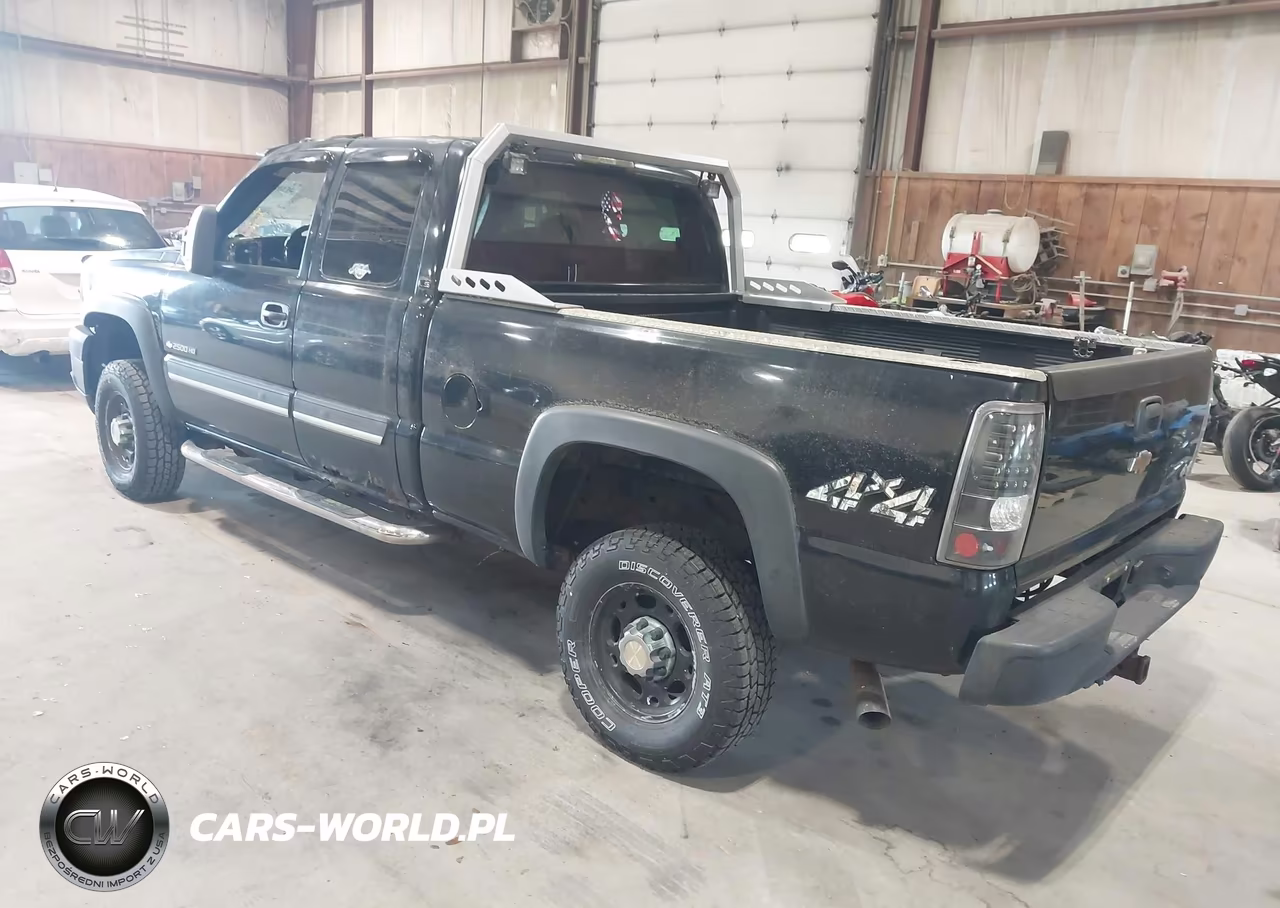 2004 Chevrolet Silverado 2500Hd Ls VIN:1GCHK29U04E202862 - 3