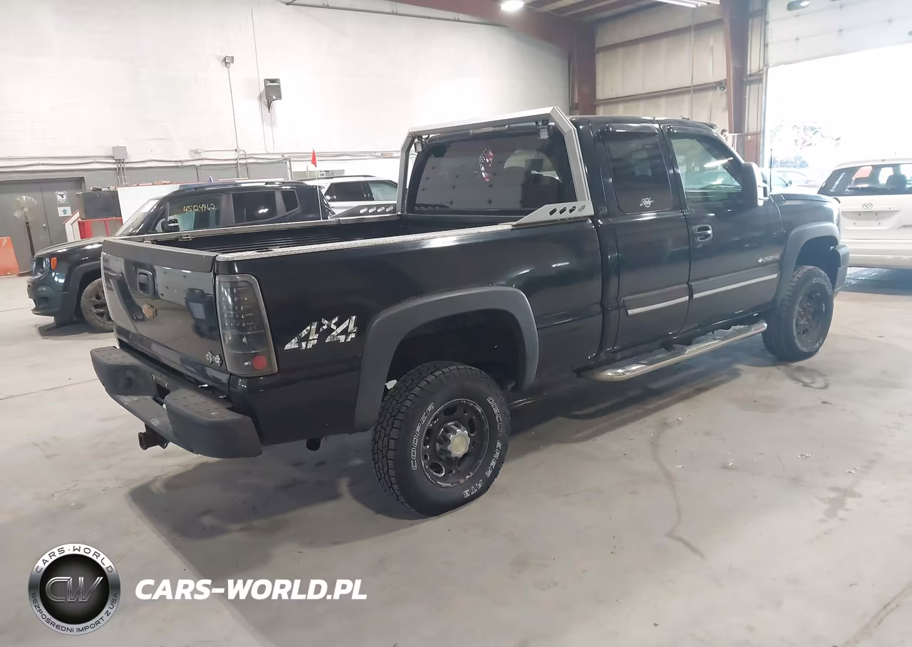 2004 Chevrolet Silverado 2500Hd Ls VIN:1GCHK29U04E202862 - 4