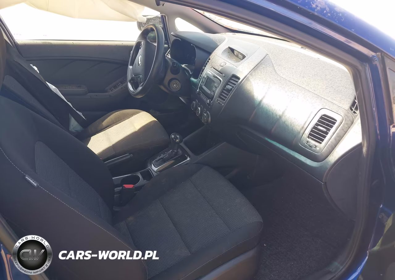 2018 Kia Forte Lx VIN:3KPFK4A77JE260010 - 5