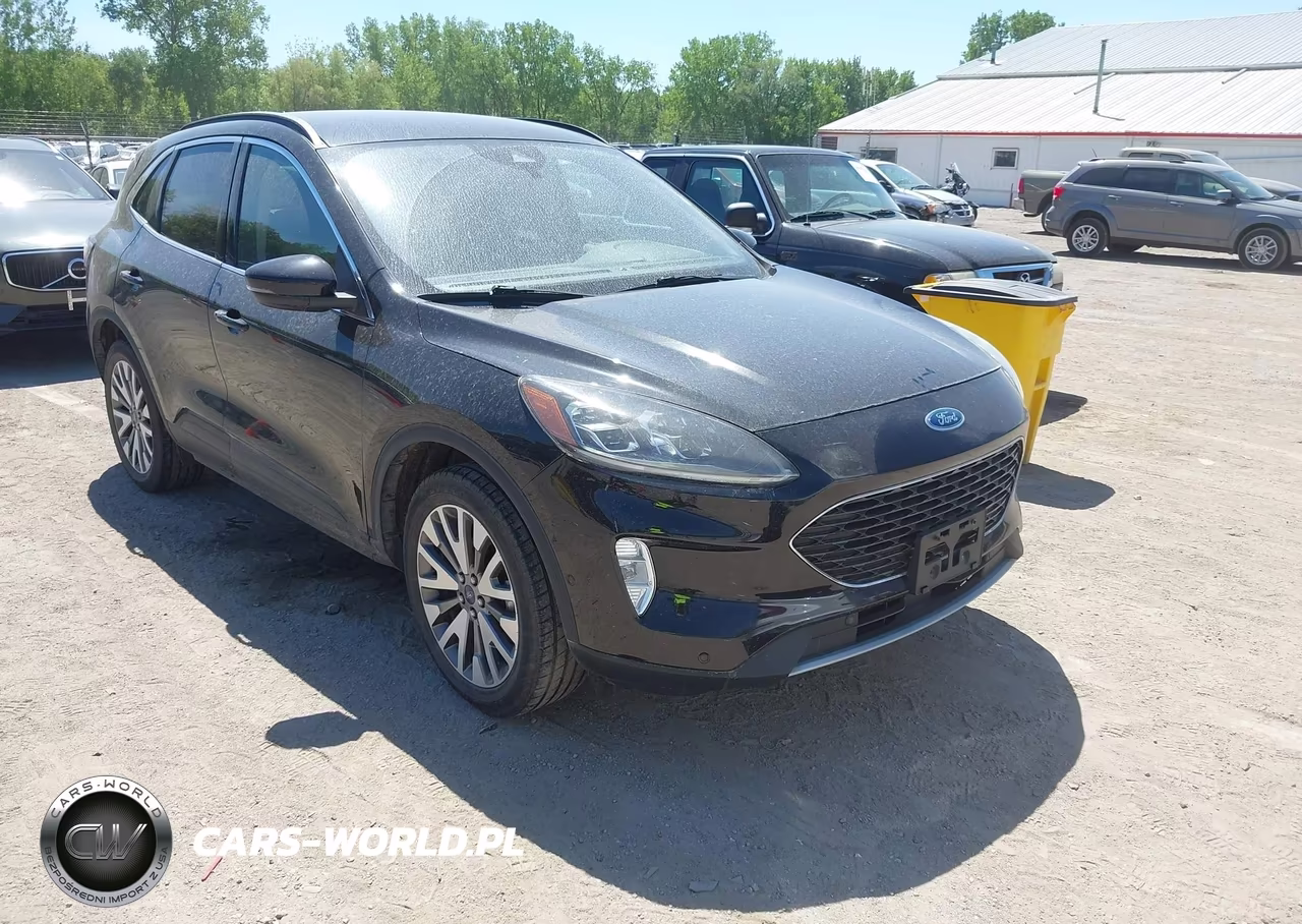 2020 Ford Escape Titanium Hybrid – zdjęcie 1 z 17