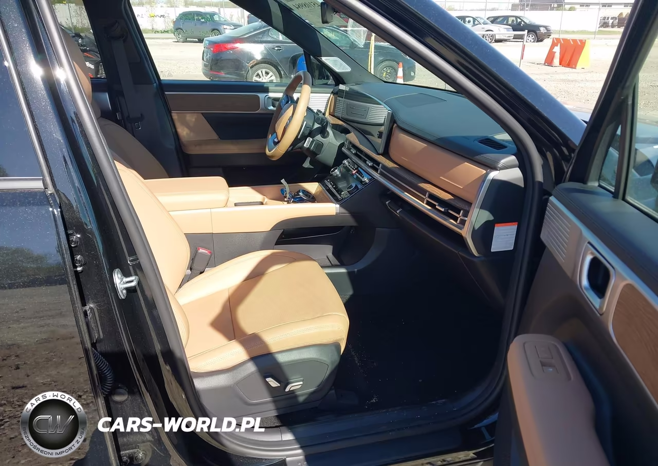 2026 Hyundai Santa Fe Hybrid Limited VIN:5NMP3DG11TH104822 - 5