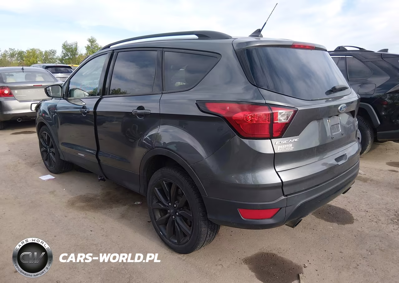 2019 Ford Escape Se VIN:1FMCU9GD0KUC06411 - 3