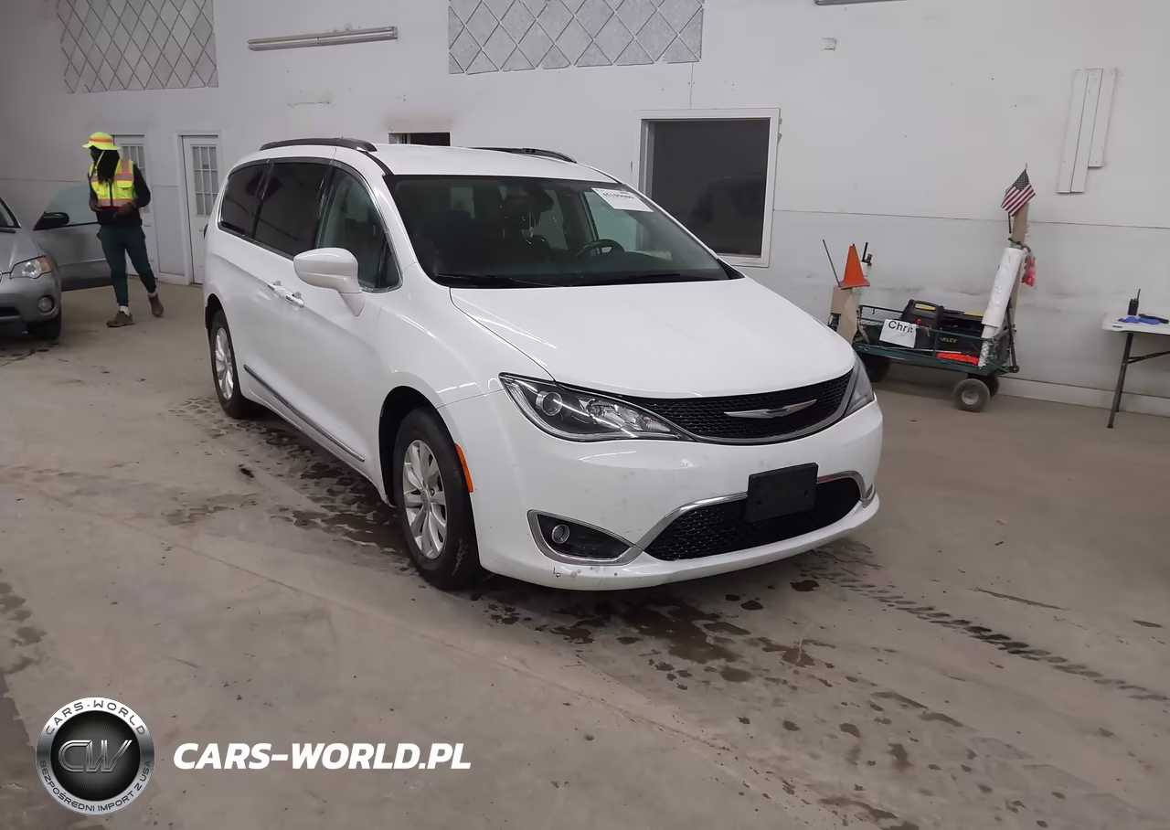 2018 Chrysler Pacifica Touring L – zdjęcie 1 z 21