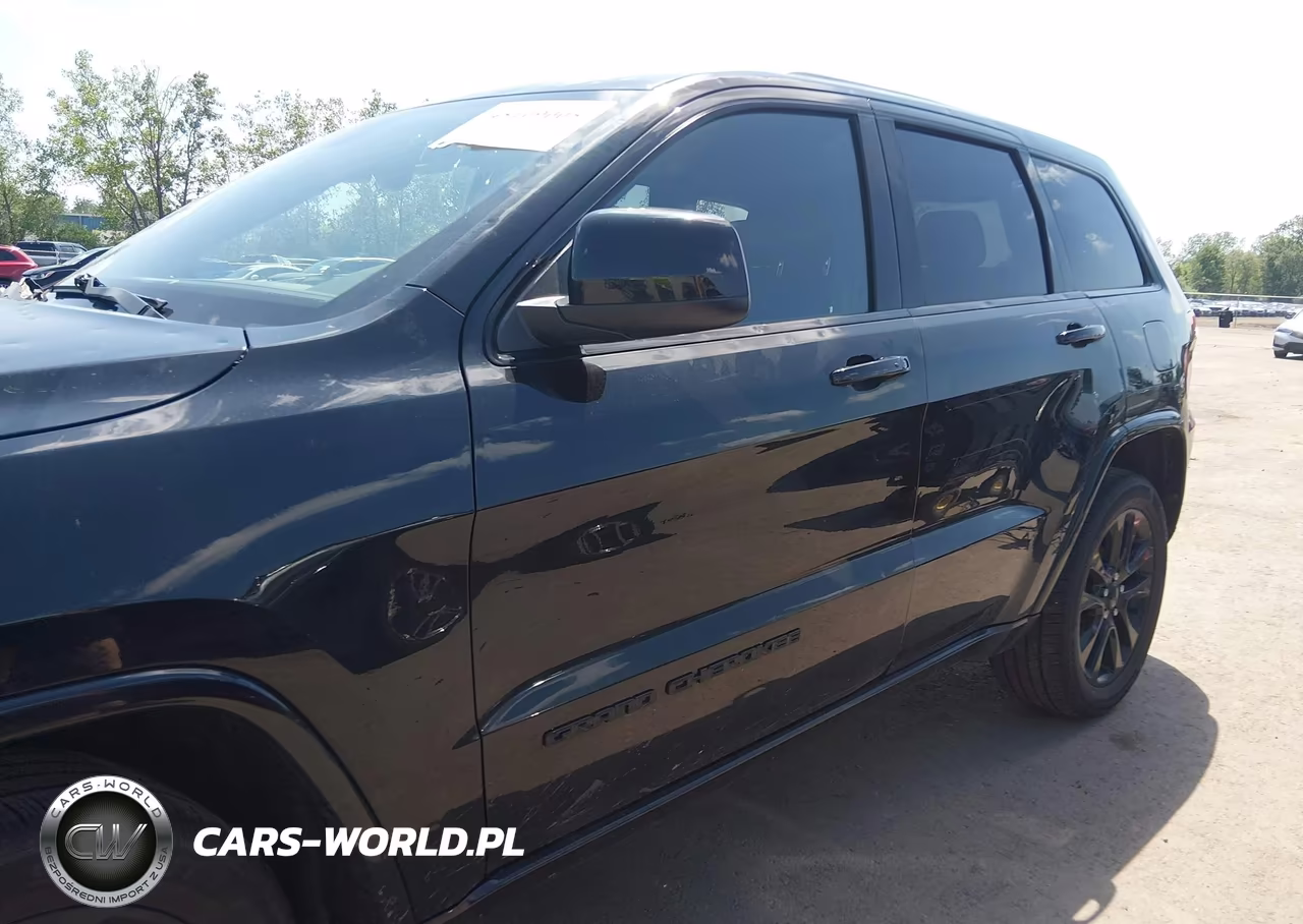 2017 Jeep Grand Cherokee Altitude 4X4 VIN:1C4RJFAG8HC861889 - 14