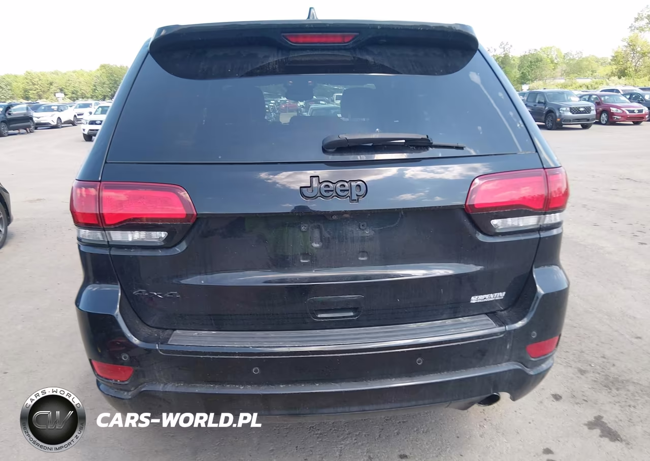 2017 Jeep Grand Cherokee Altitude 4X4 VIN:1C4RJFAG8HC861889 - 16