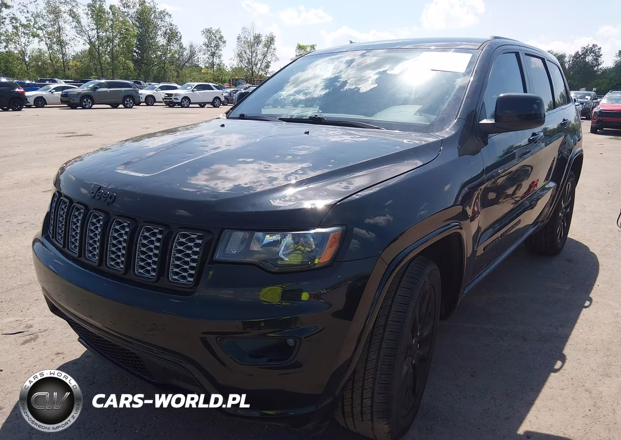 2017 Jeep Grand Cherokee Altitude 4X4 VIN:1C4RJFAG8HC861889 - 2