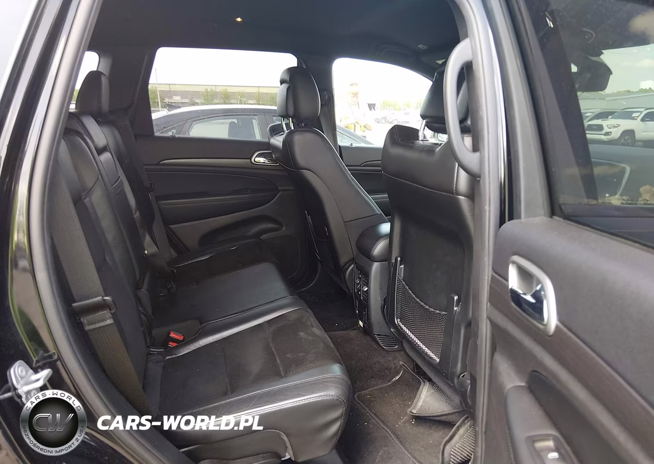 2017 Jeep Grand Cherokee Altitude 4X4 VIN:1C4RJFAG8HC861889 - 8