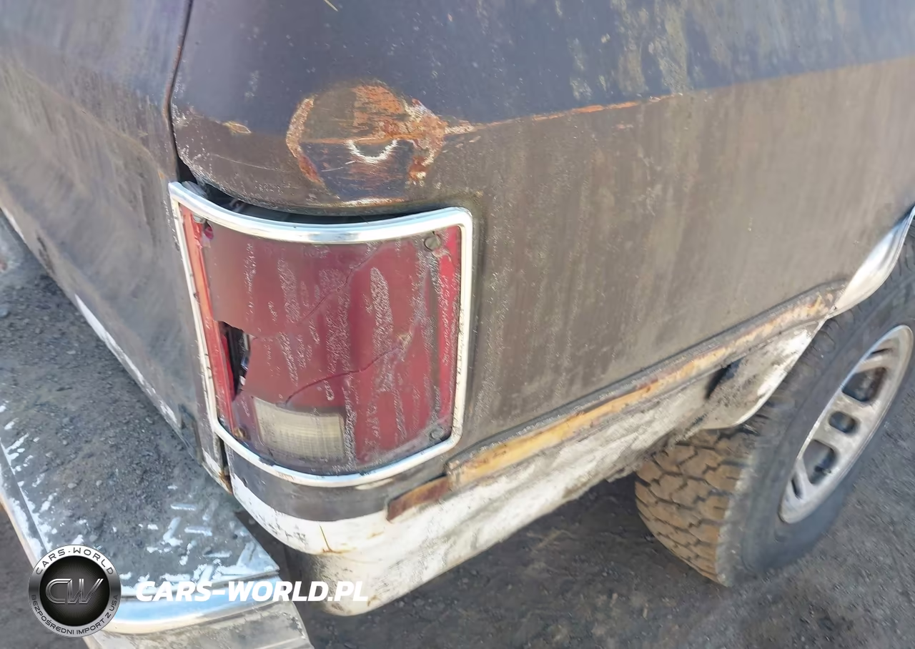 1984 Chevrolet C20 VIN:2GCGC24M3E1232540 - 14