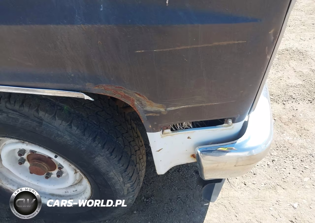1984 Chevrolet C20 VIN:2GCGC24M3E1232540 - 15