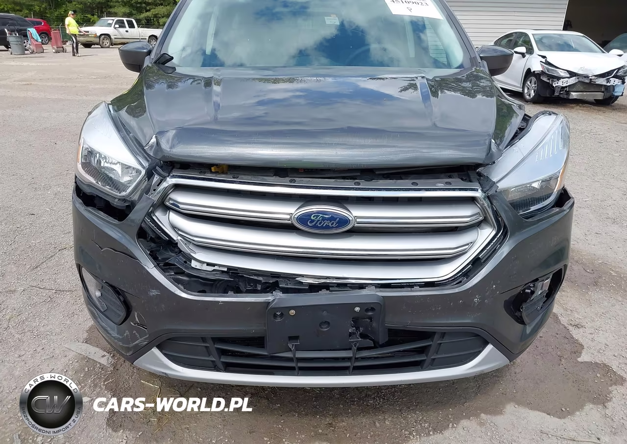 2017 Ford Escape Se VIN:1FMCU0GD5HUE44887 - 6