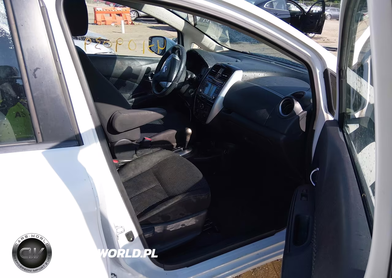2018 Nissan Versa Note Sv VIN:3N1CE2CP6JL356804 - 5