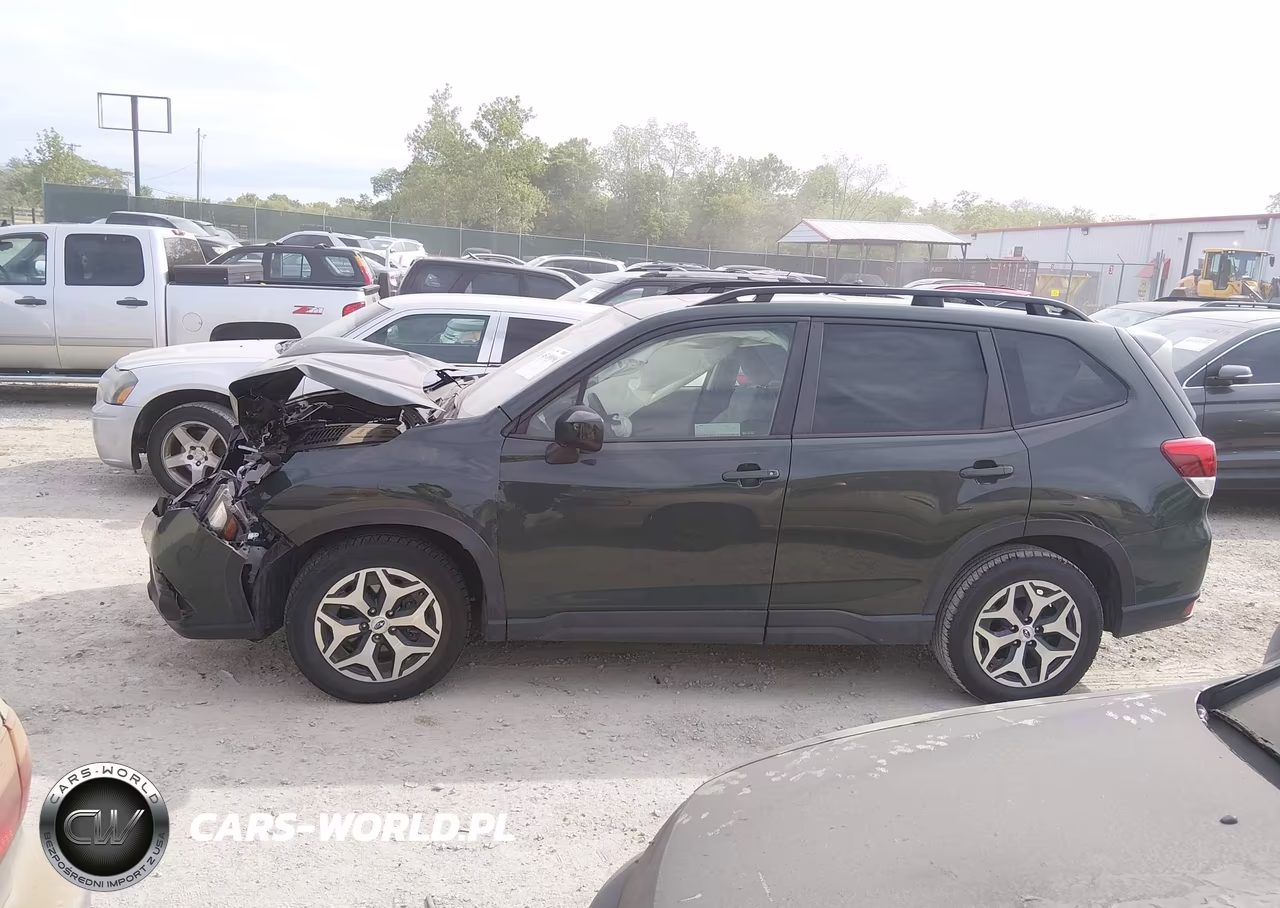 2024 Subaru Forester Premium VIN:JF2SKADC8RH513980 - 14