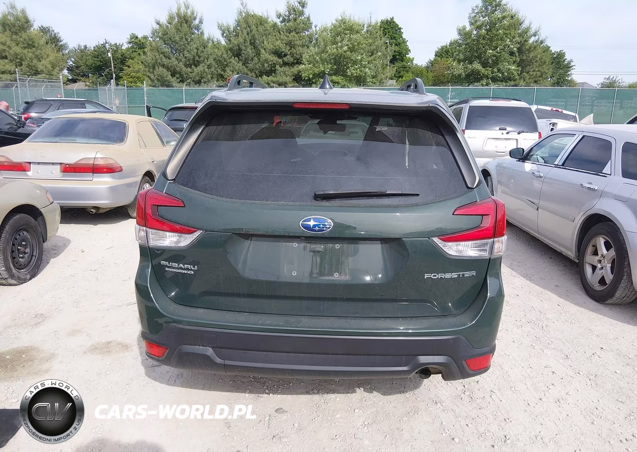2024 Subaru Forester Premium VIN:JF2SKADC8RH513980 - 16