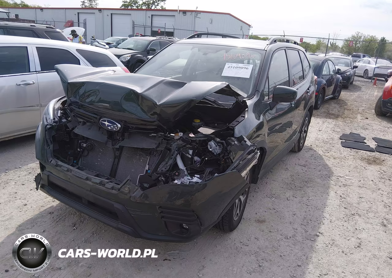 2024 Subaru Forester Premium VIN:JF2SKADC8RH513980 - 2
