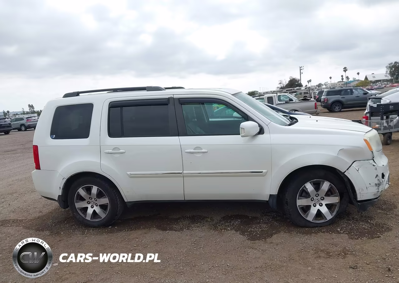 2013 Honda Pilot Touring VIN:5FNYF3H95DB023948 - 13
