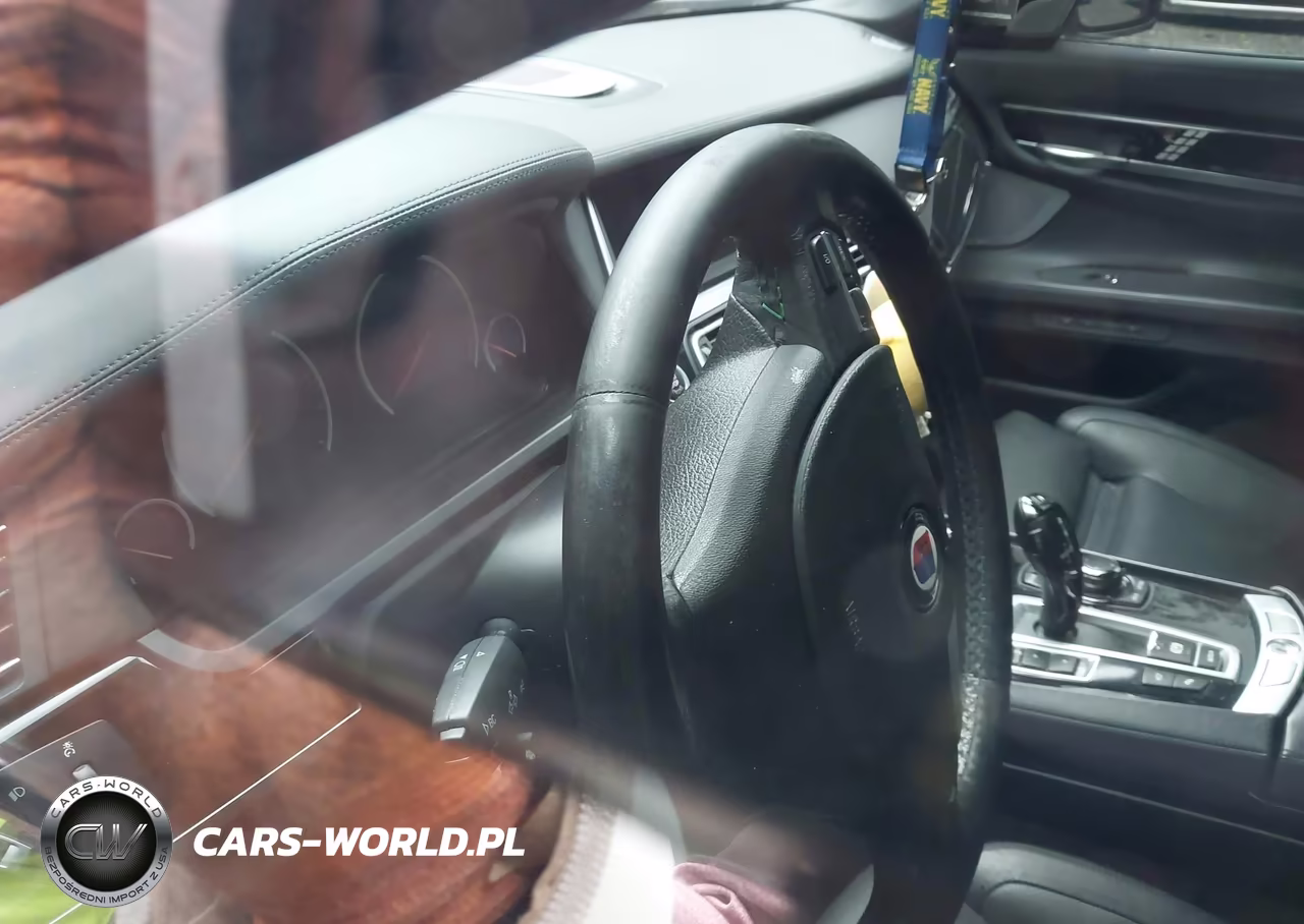 2013 BMW 750Li VIN:WBAYE8C58DDS15910 - 14